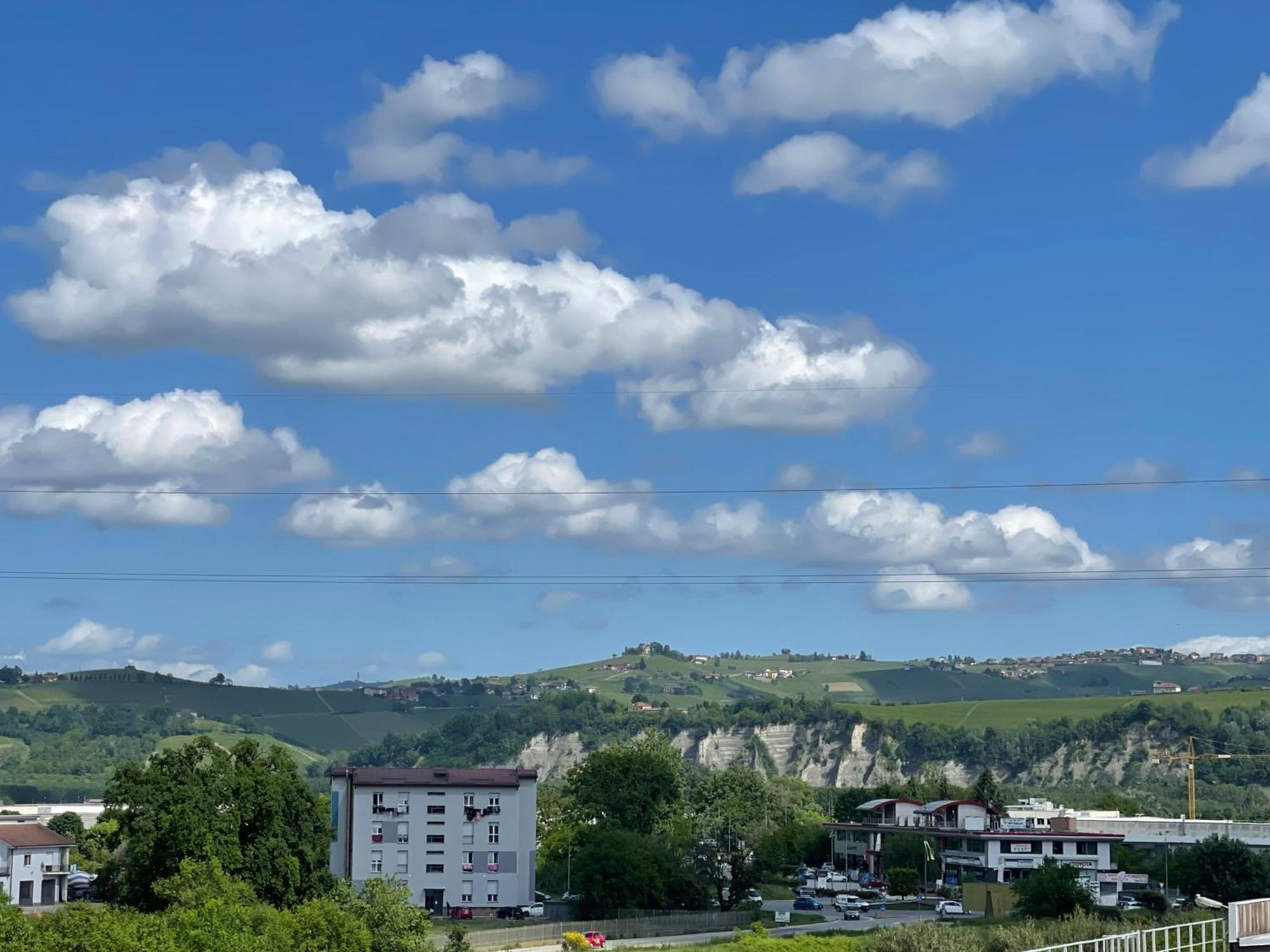 Appartamento Borgo Divino Alba  Esterno foto